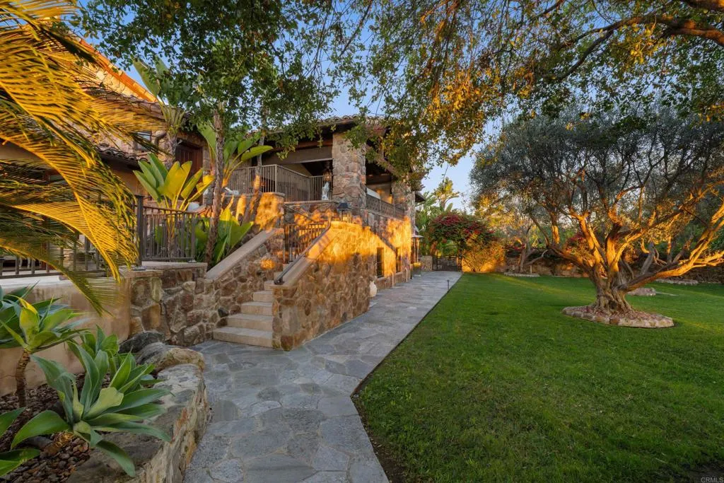 main property photo 29