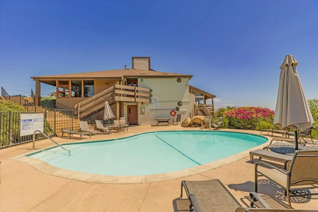 main property photo 57