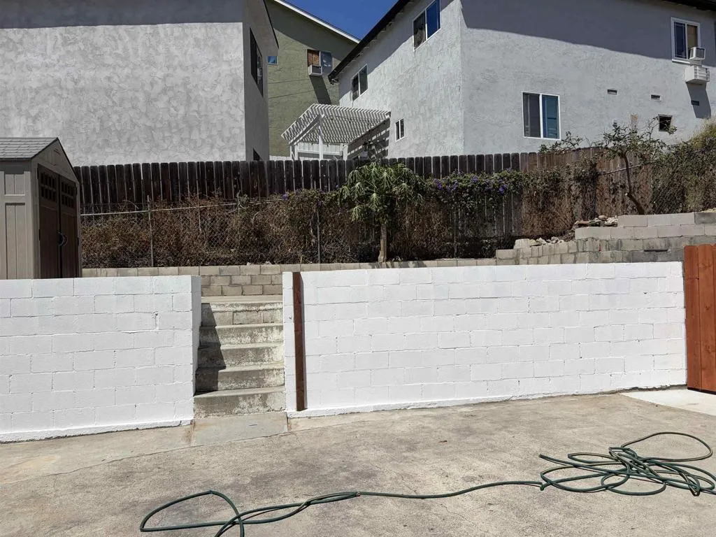 main property photo 9
