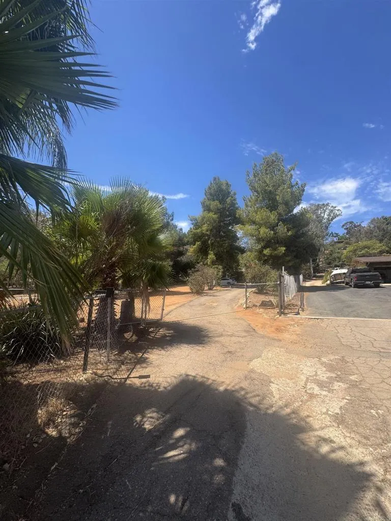 main property photo 38