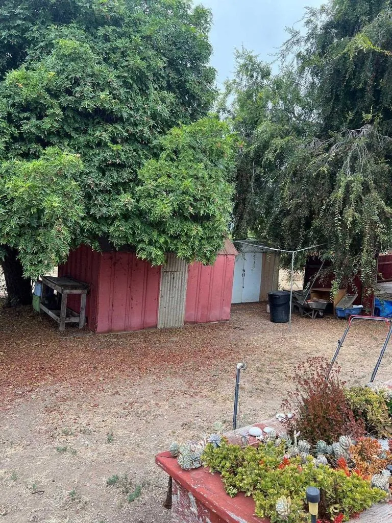 main property photo 10