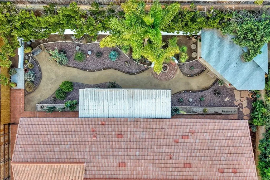 main property photo 47