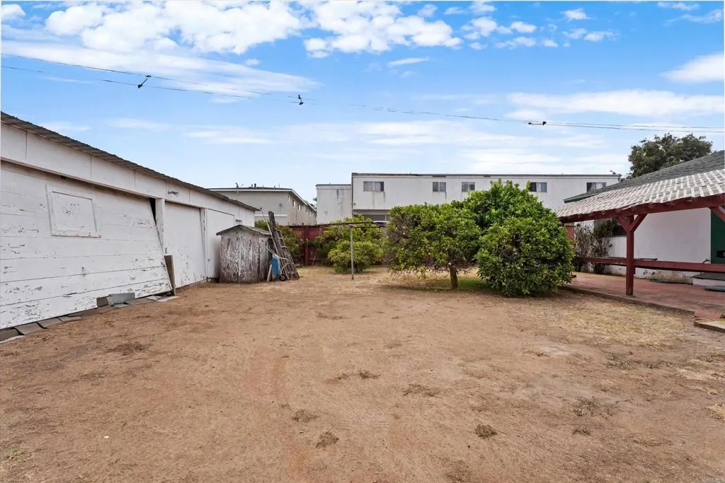main property photo 44