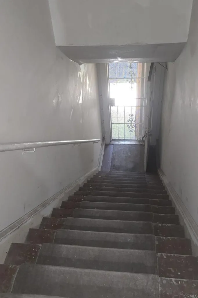 main property photo 27