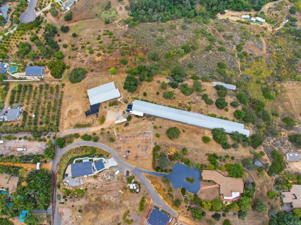 main property photo 26