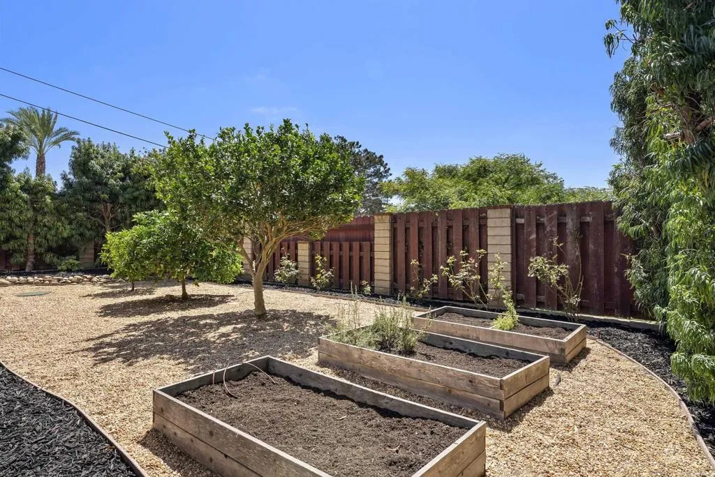 main property photo 66