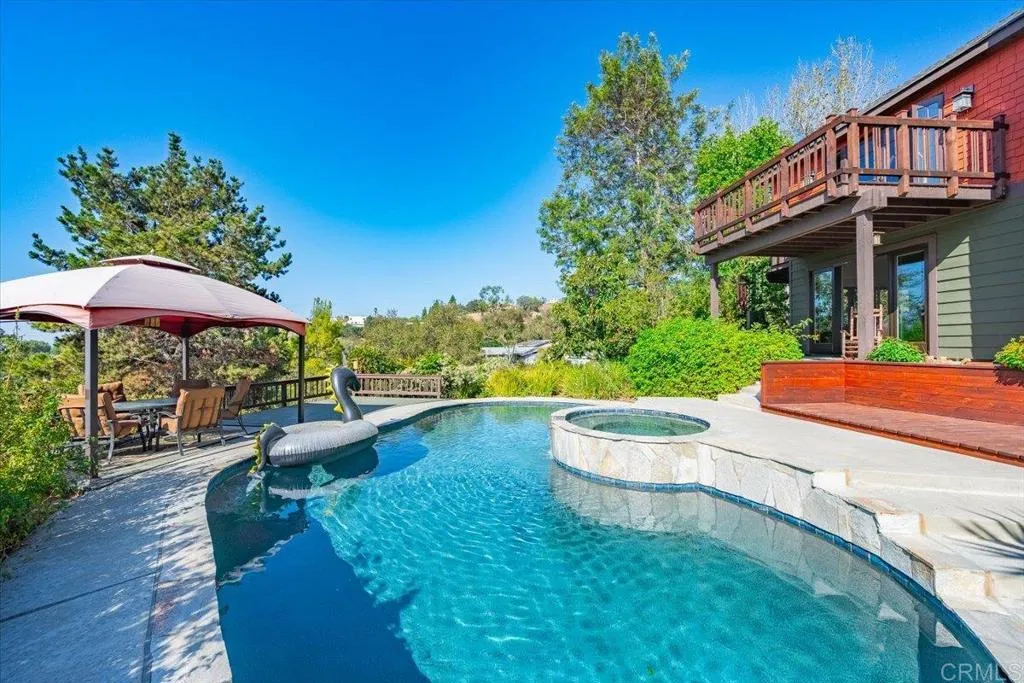 main property photo 46