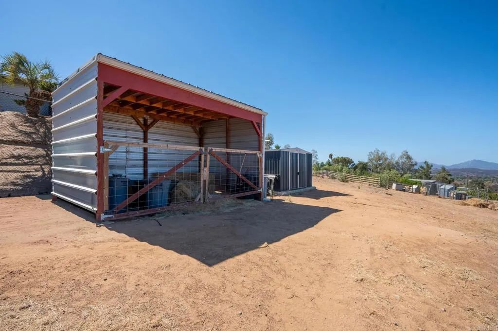 main property photo 39