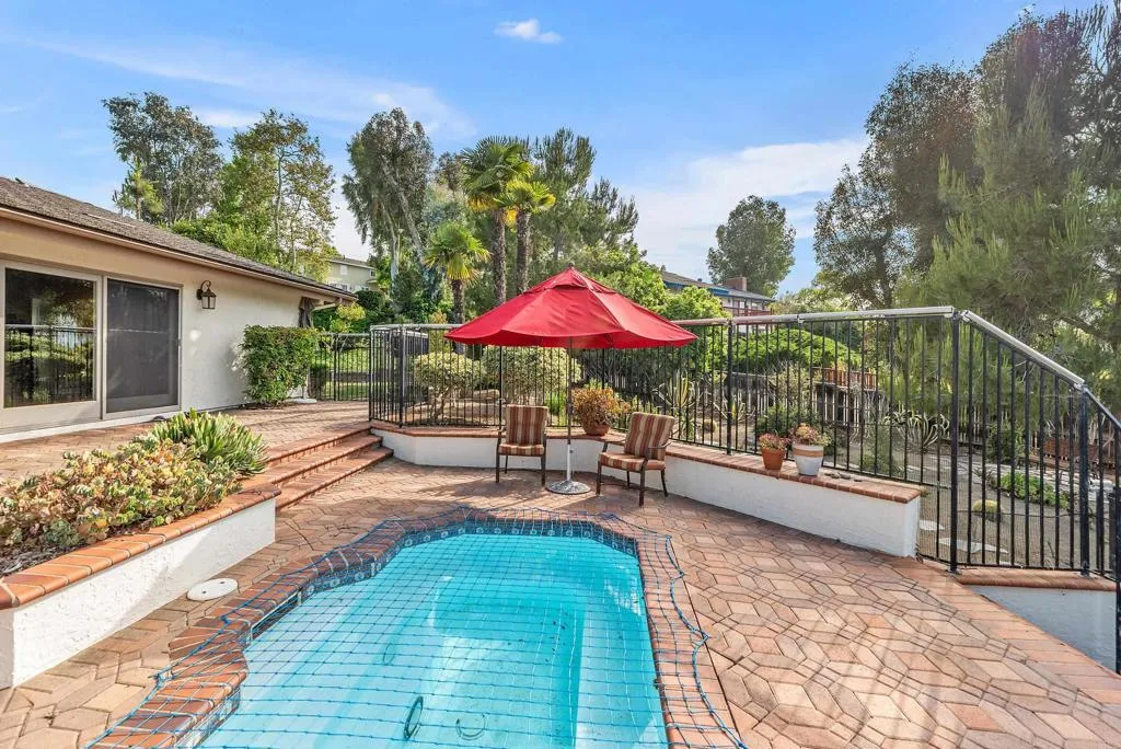 main property photo 48
