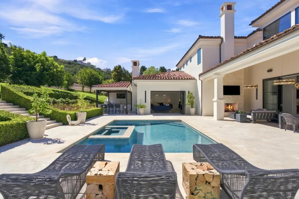 main property photo 50
