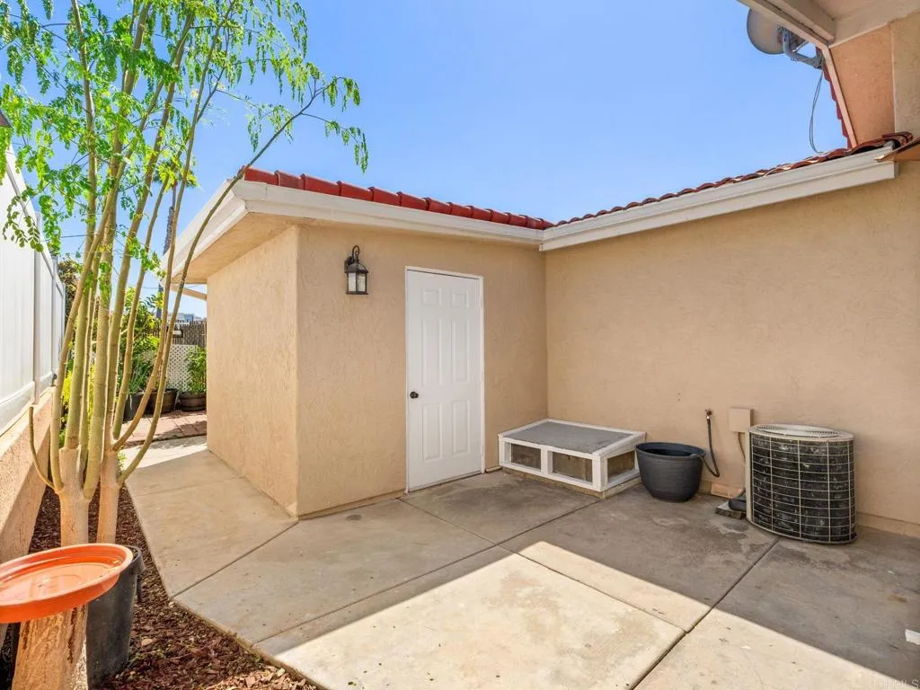 main property photo 39