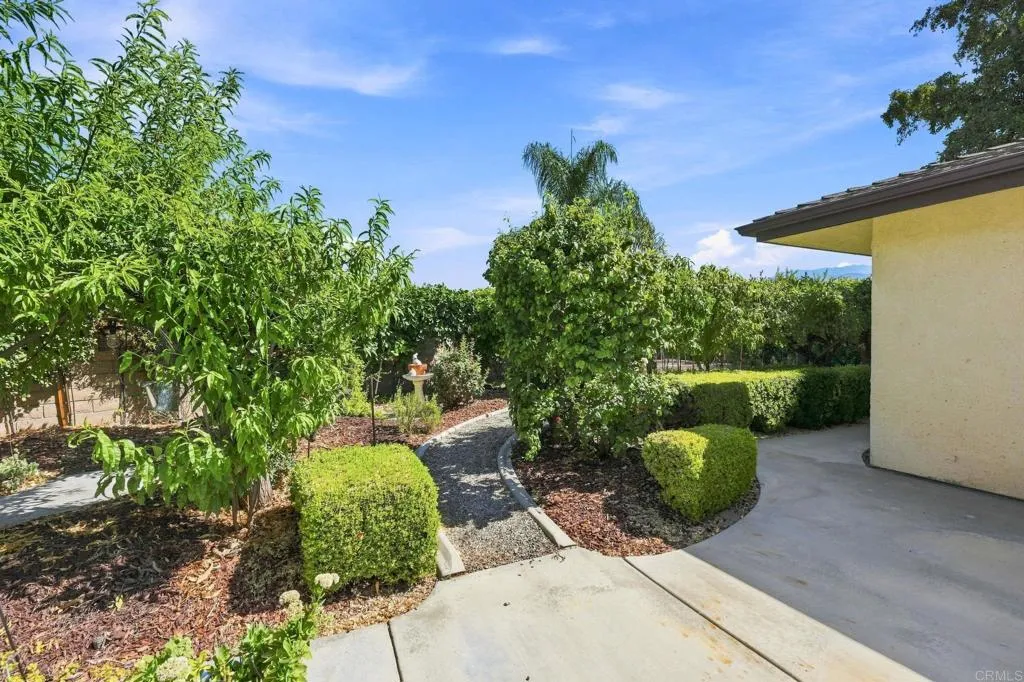 main property photo 50