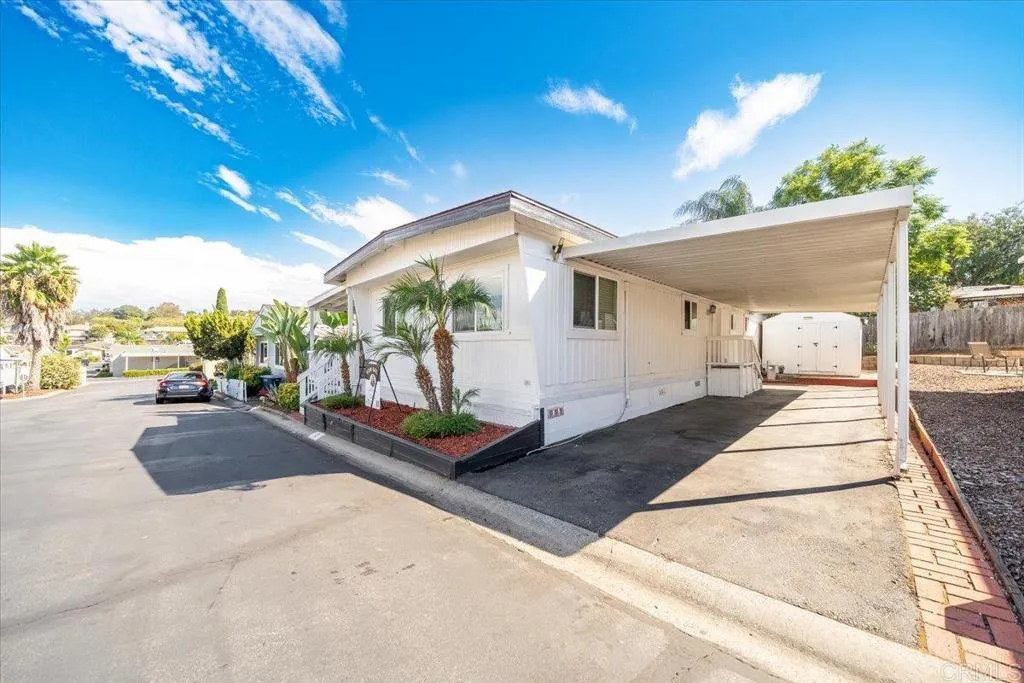 main property photo 73