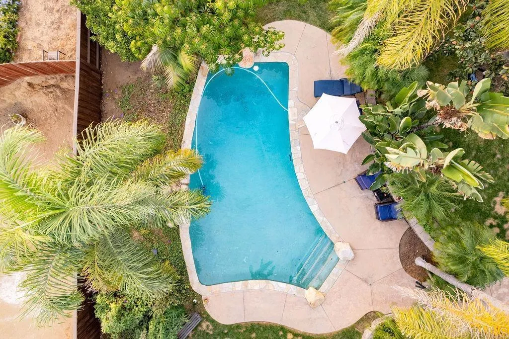main property photo 56