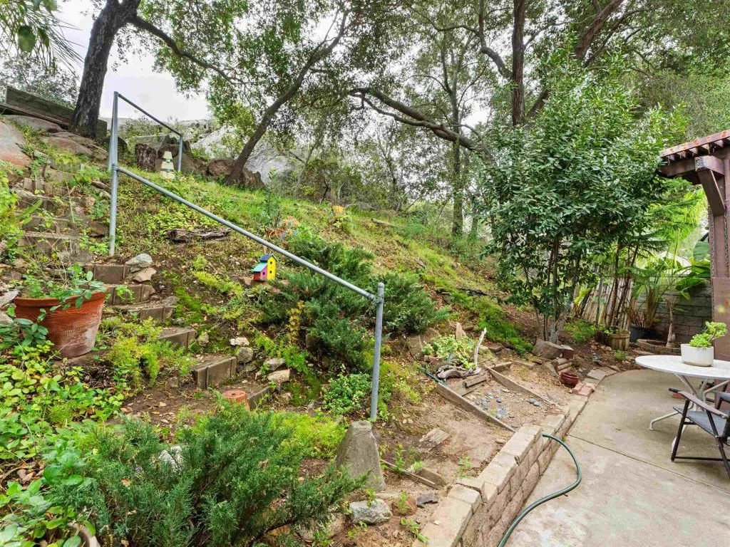 main property photo 29