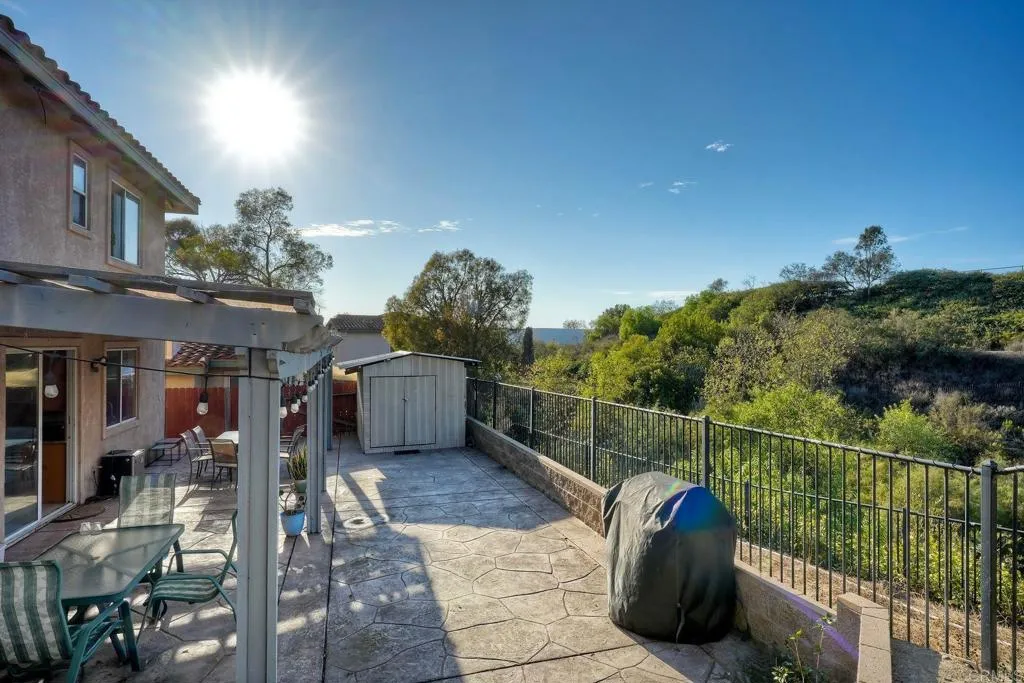 main property photo 33