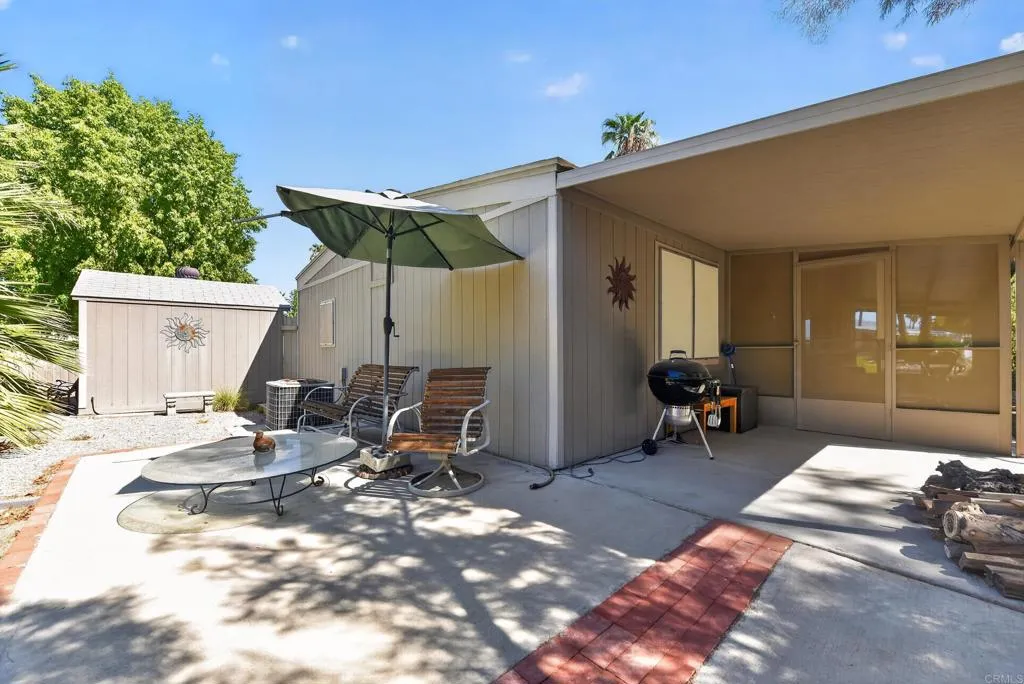 main property photo 30