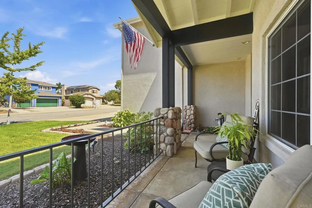 main property photo 5