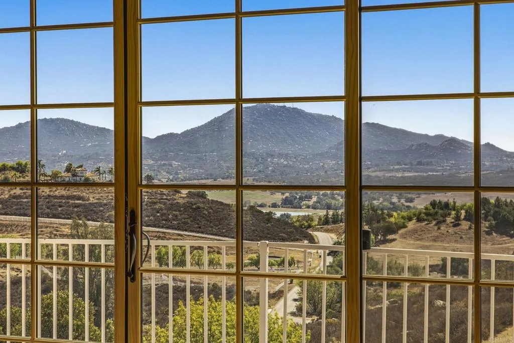 main property photo 51