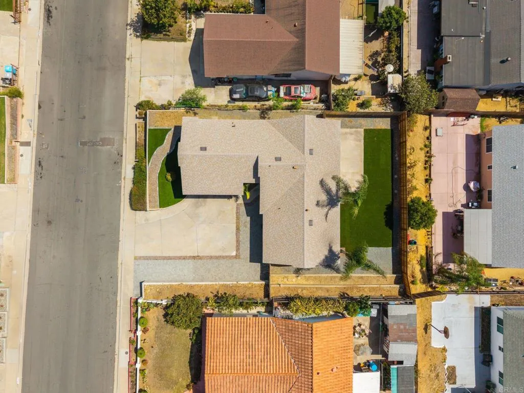 main property photo 34
