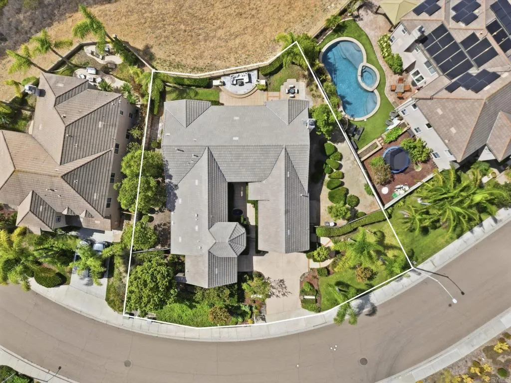 main property photo 51