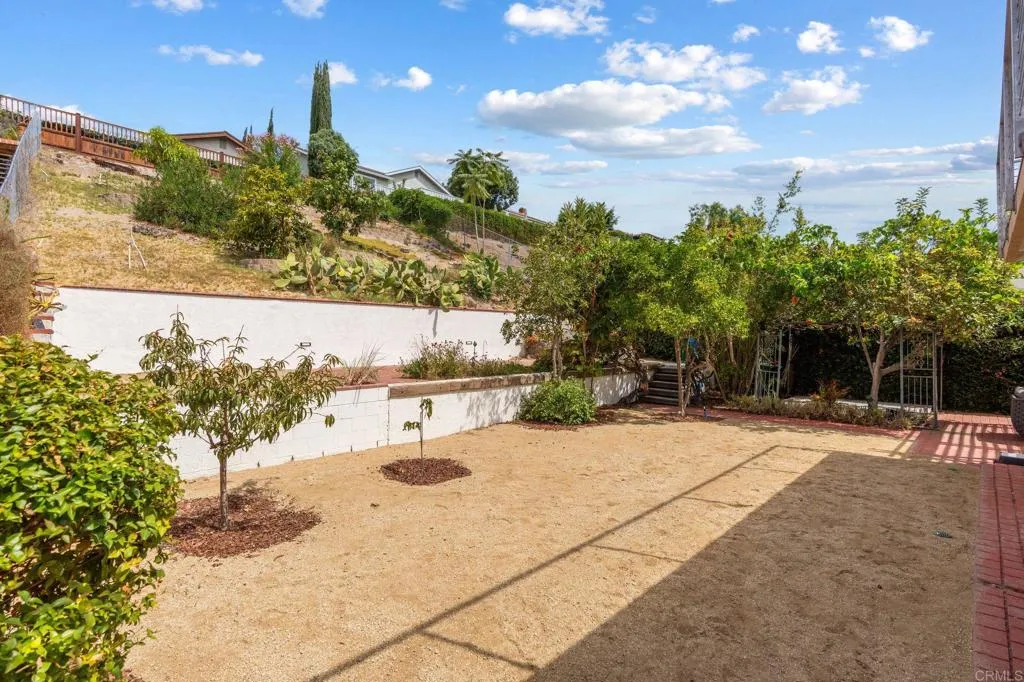 main property photo 39