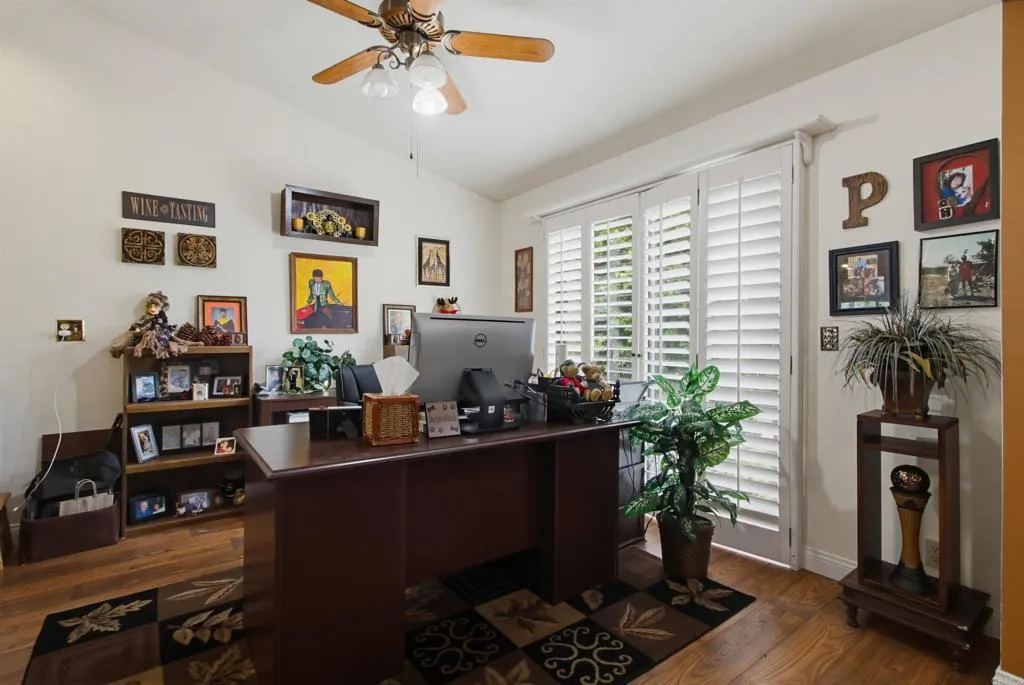 main property photo 15