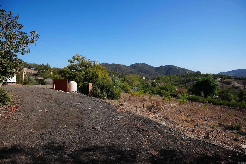 main property photo 8