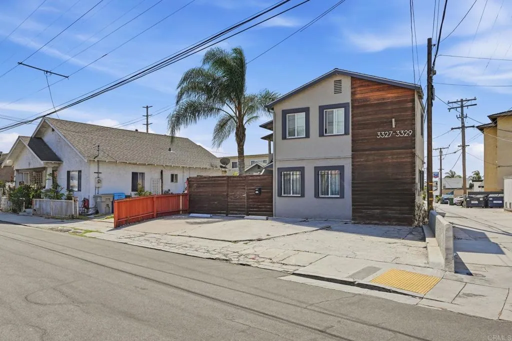 main property photo 2
