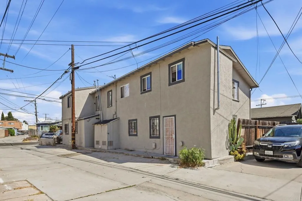 main property photo 3