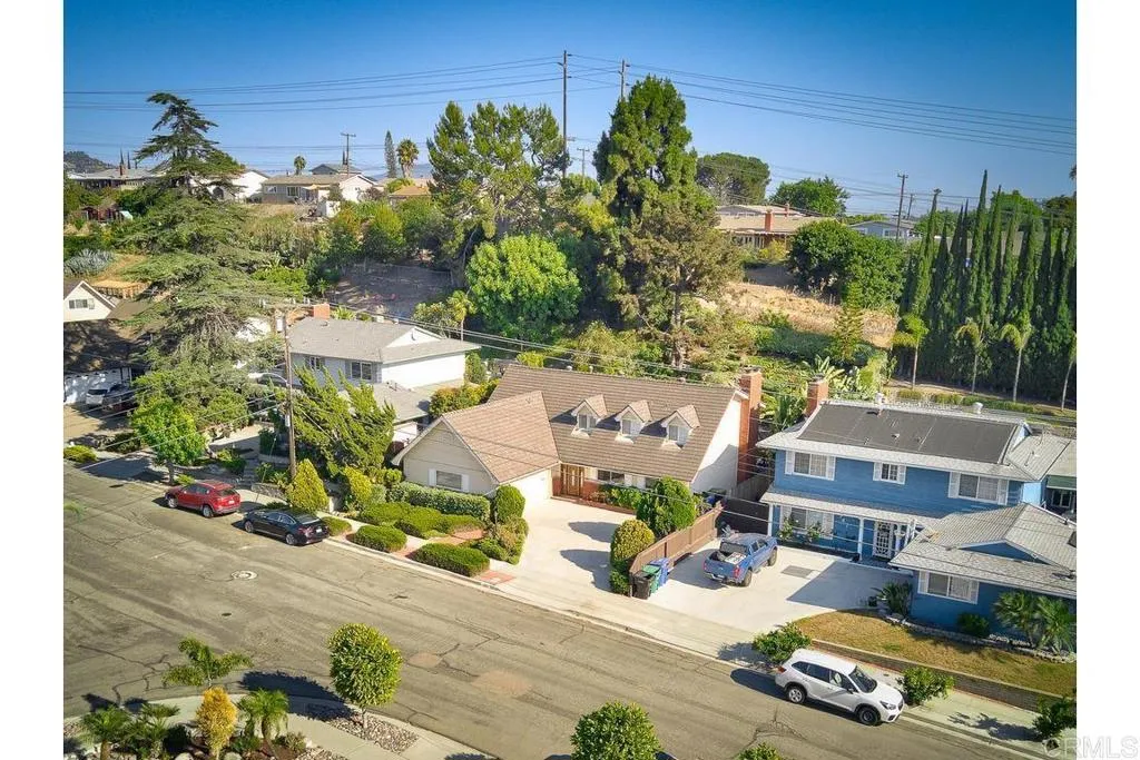 main property photo 49