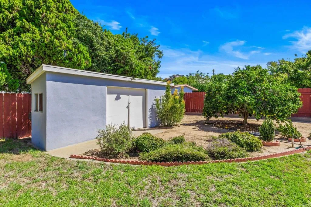main property photo 21
