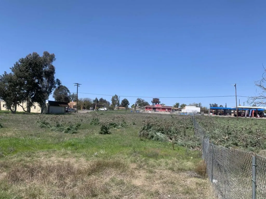 main property photo 3