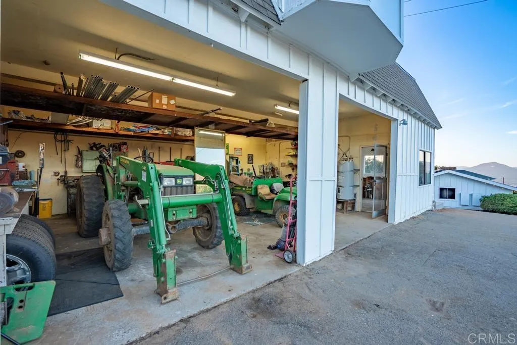 main property photo 45