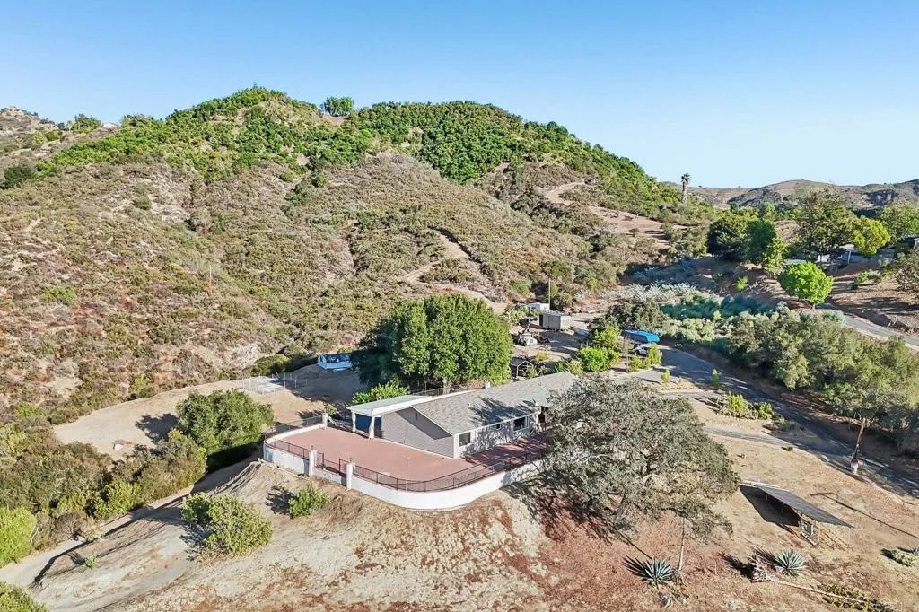 main property photo 51