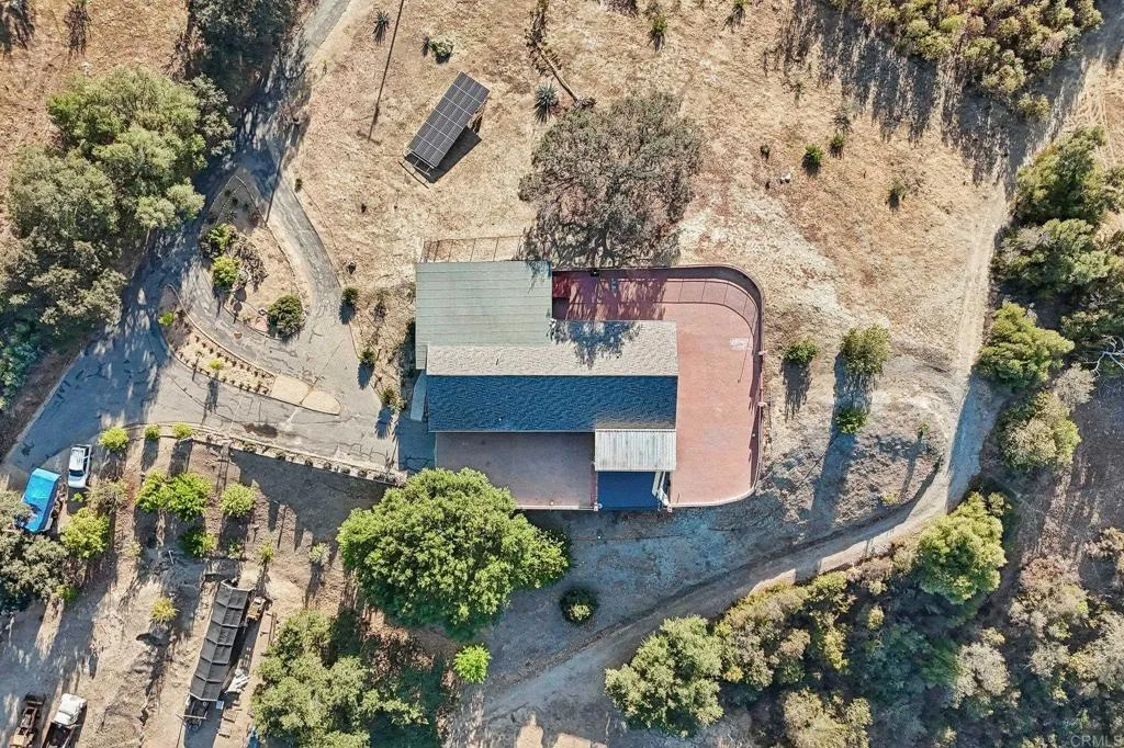main property photo 60