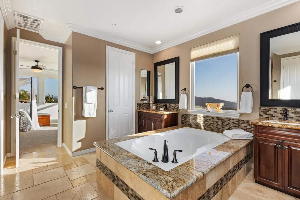 main property photo 88