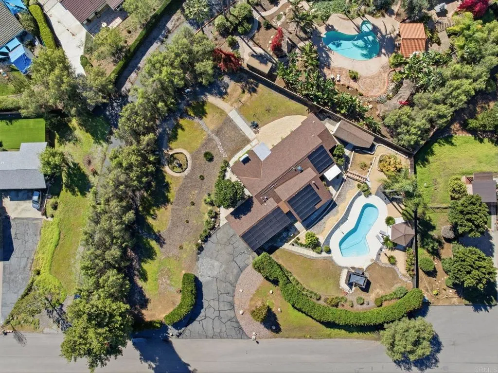 main property photo 60