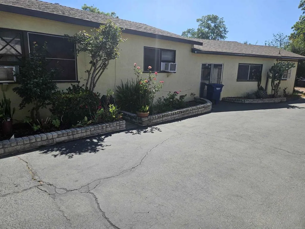 main property photo 0