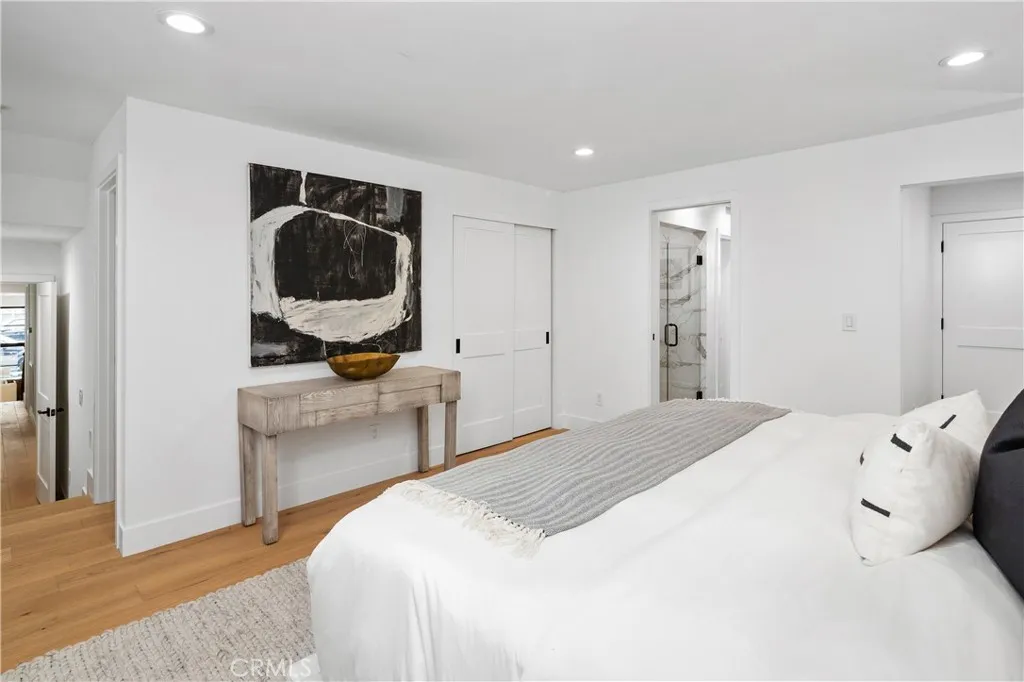 main property photo 70
