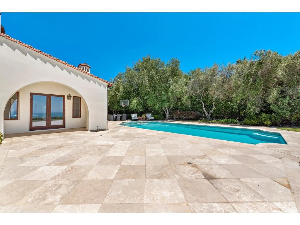main property photo 51