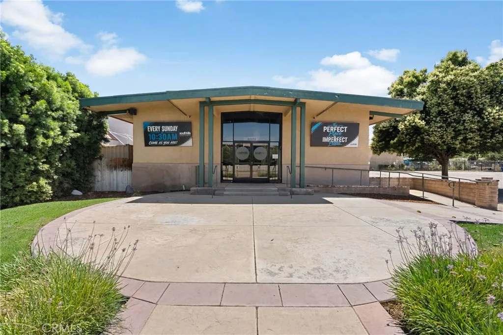 main property photo 35