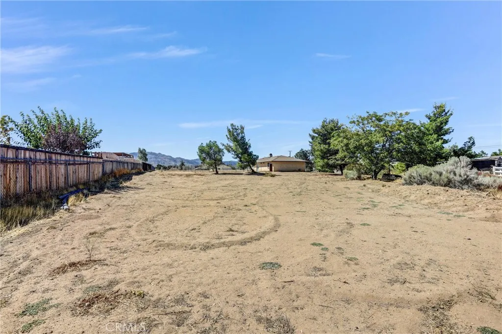 main property photo 23