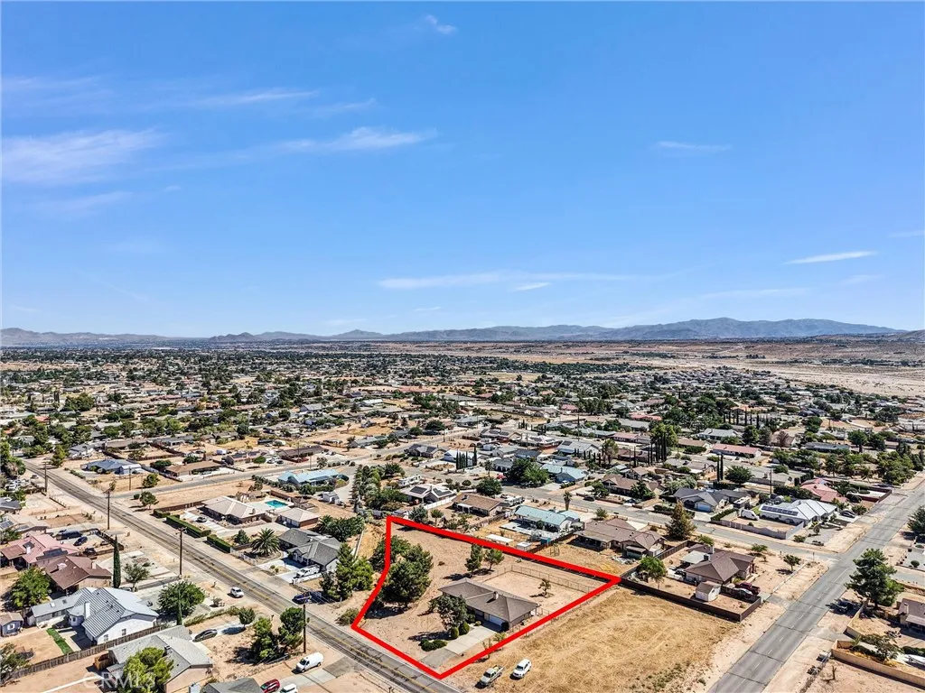main property photo 25