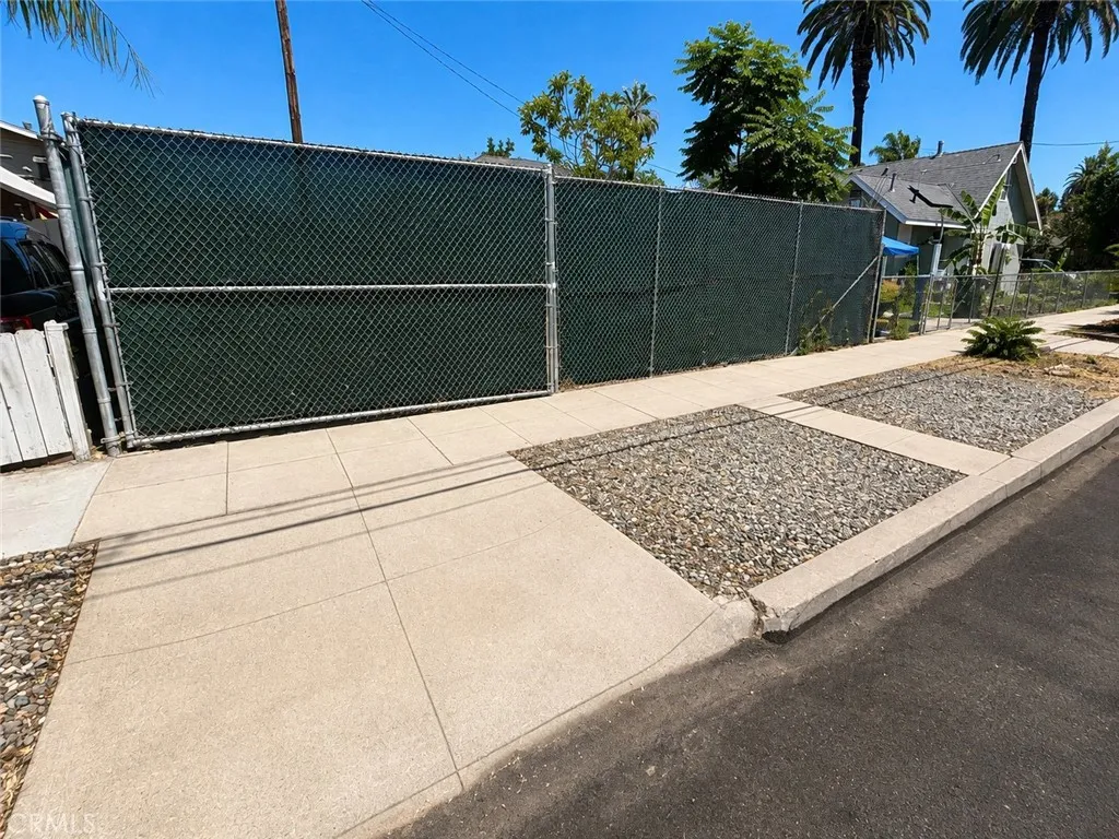 main property photo 0