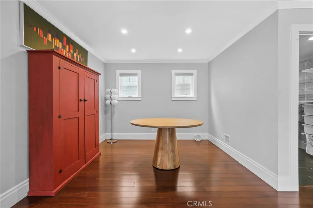 property viewer photo 10