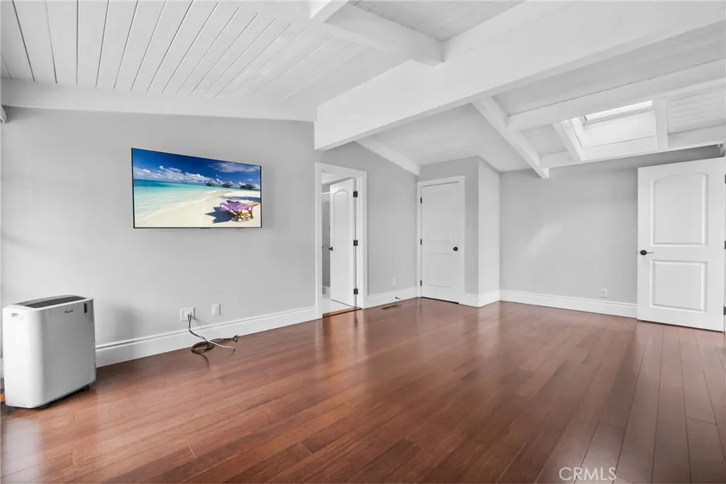 property viewer photo 12