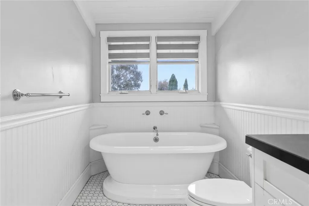 property viewer photo 16