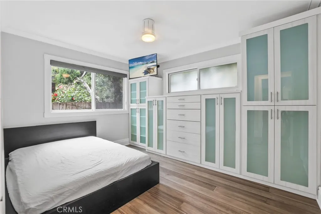 property viewer photo 18