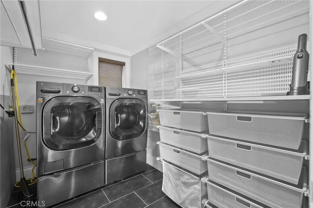 property viewer photo 24